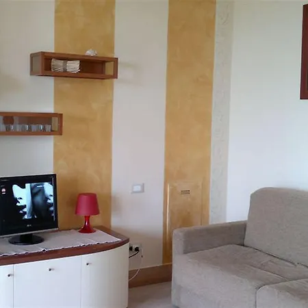 Апарт-отель La Chioma Di Berenice Garda 4*