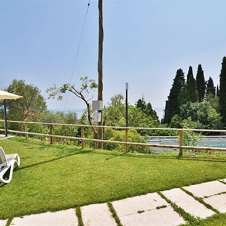 Aparthotel La Chioma Di Berenice Garda