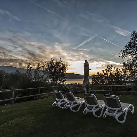 Aparthotel La Chioma Di Berenice Garda 3*