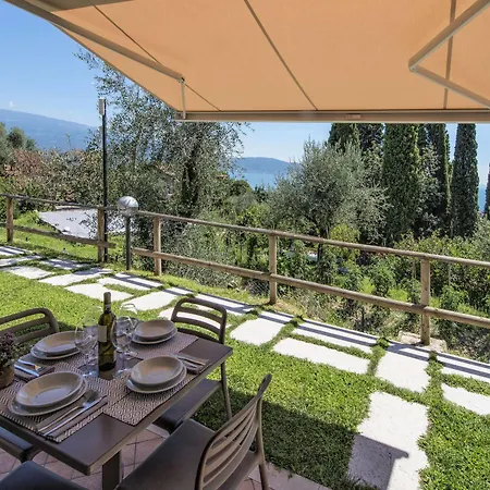 Aparthotel La Chioma Di Berenice Garda 3*