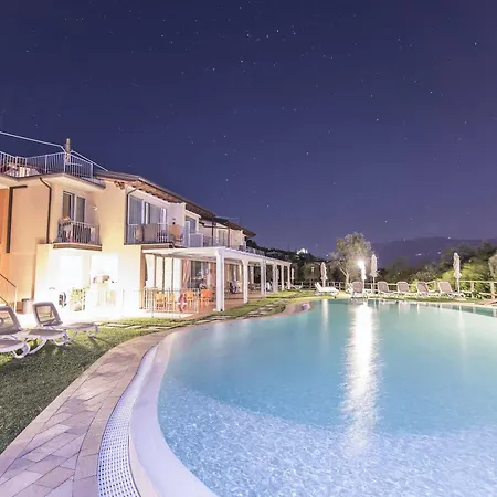 La Chioma Di Berenice Garda Aparthotel Toscolano Maderno